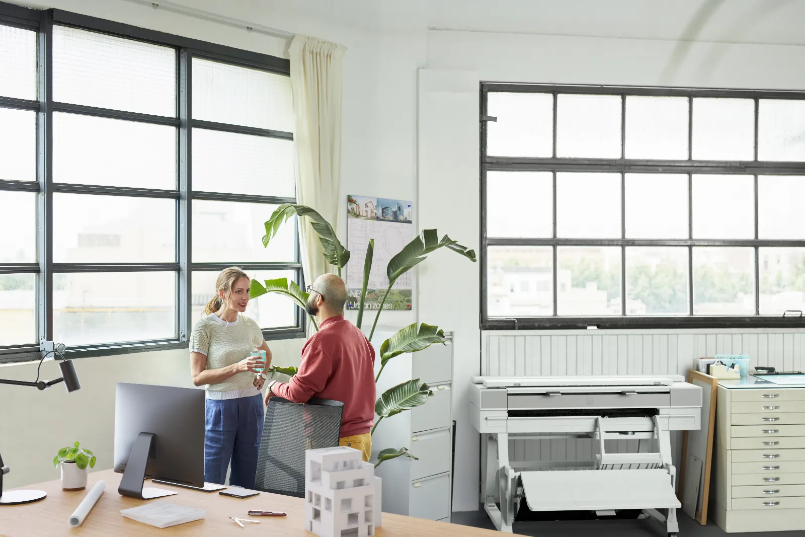 HP Designjet T950 36-in MFP large format printer