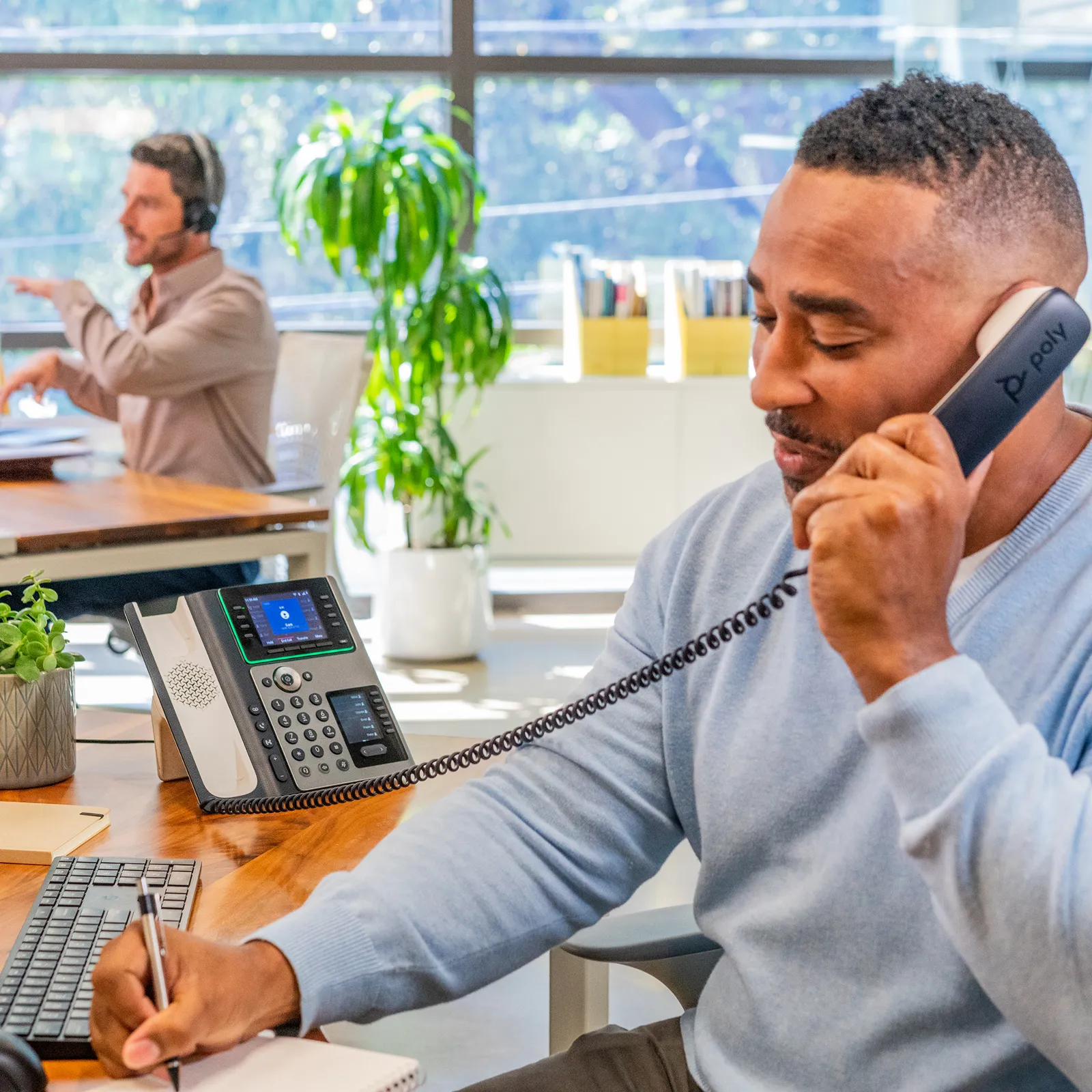 HP Poly Edge E450 and PoE-enabled IP phone